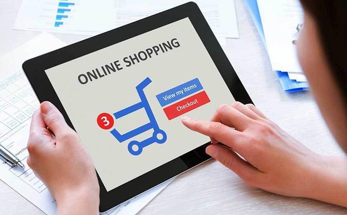 外貿(mào)商城網(wǎng)站的特點(diǎn)如下: 1,歐美設(shè)計(jì)風(fēng)格,符